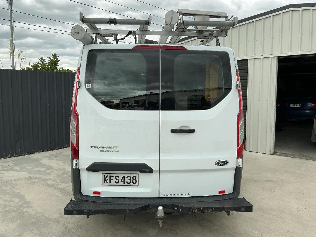 Photo '6' of Ford Transit