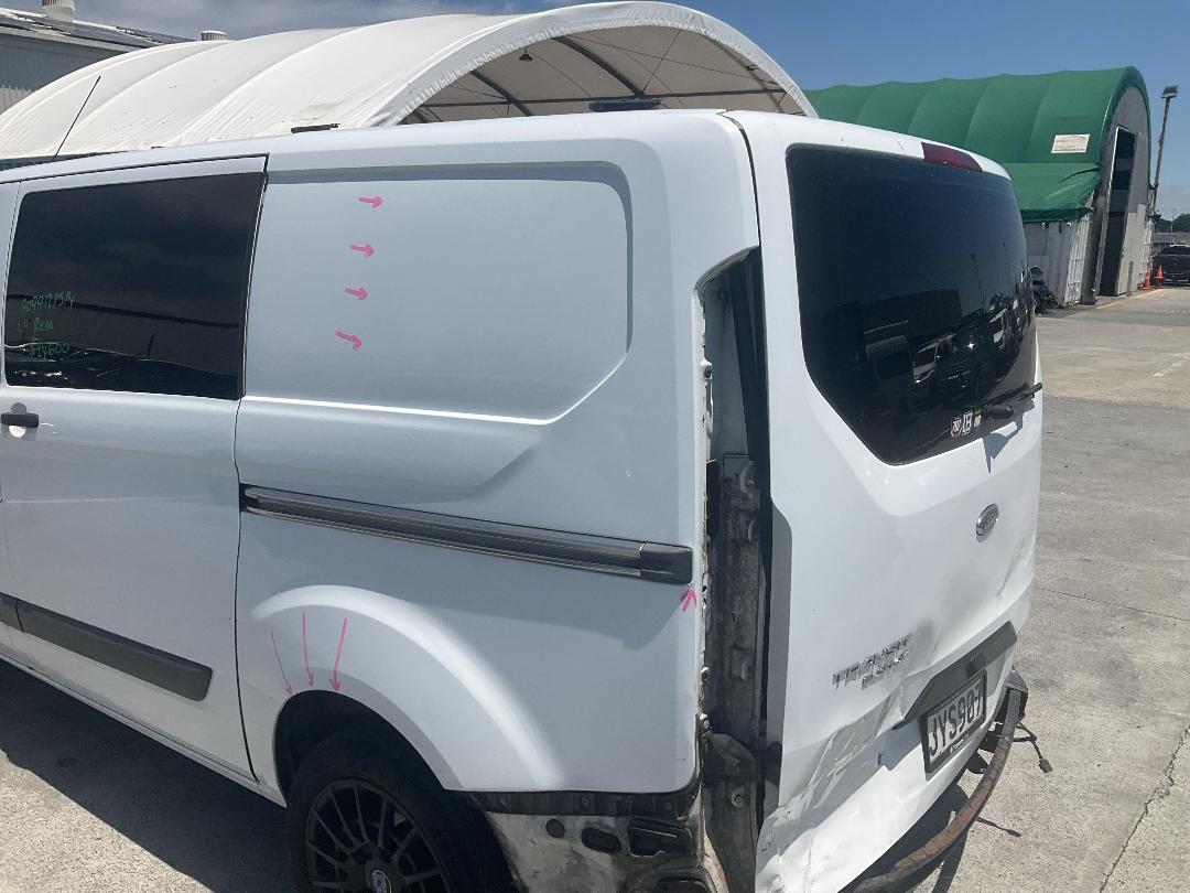 Photo '11' of Ford Transit SWB LOW Roof Photo '11' of Ford Transit SWB LOW Roof