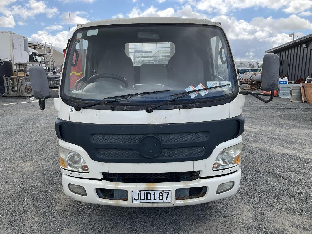 Photo '10' of Foton Aumark BJ1041 MWB Flat Deck Photo '10' of Foton Aumark BJ1041 MWB Flat Deck