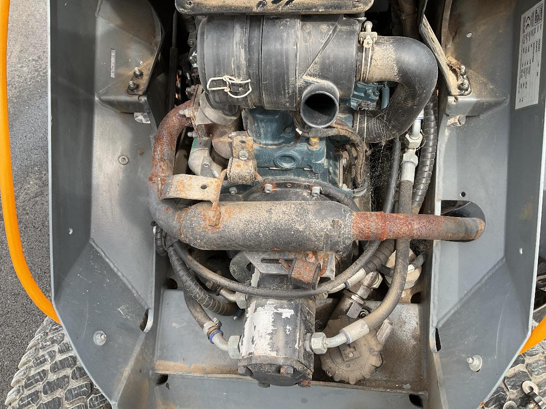 Photo '17' of Giant SK251D SK Skid Steer