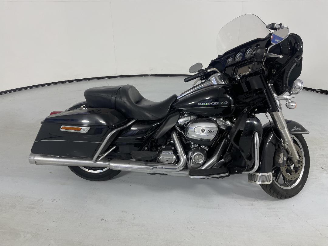 Photo '2' of Harley Davidson Touring 17 ULTRA LIMITED Photo '2' of Harley Davidson Touring 17 ULTRA LIMITED