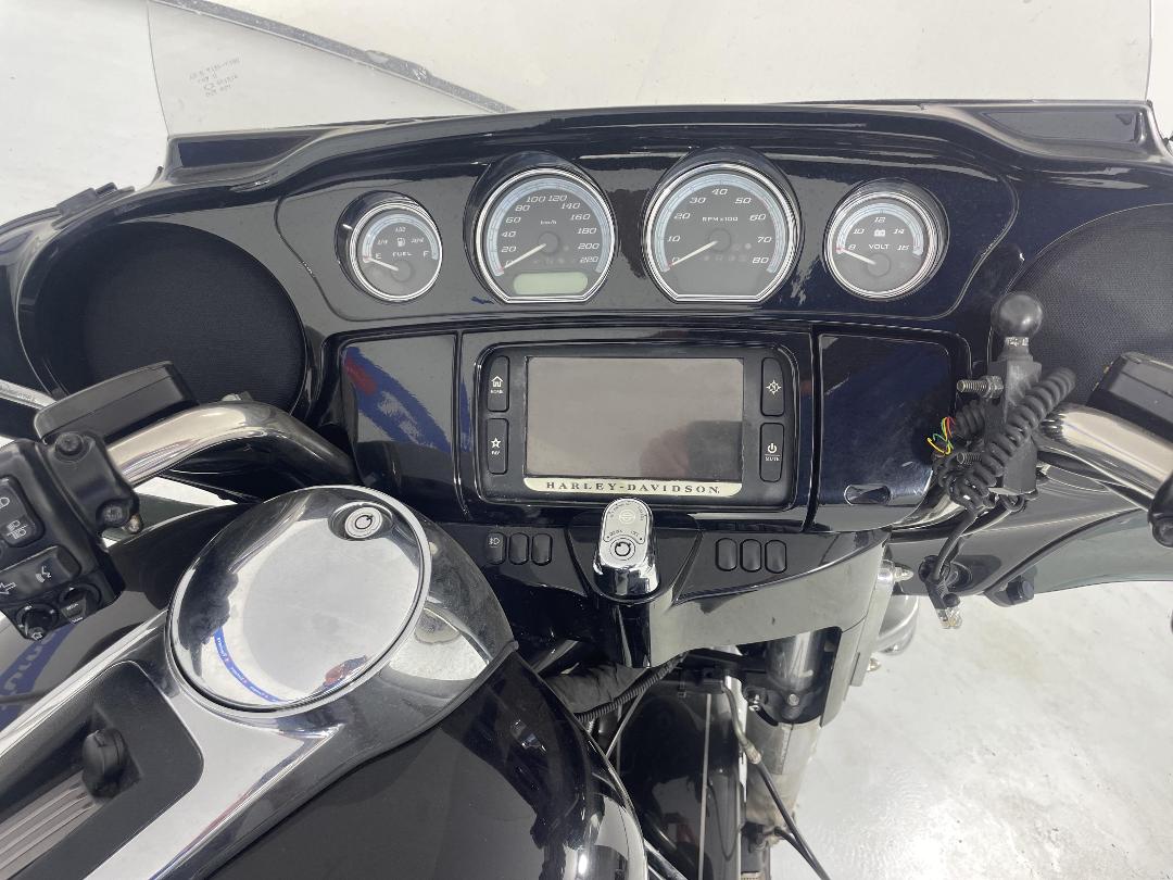 Photo '11' of Harley Davidson Touring 17 ULTRA LIMITED Photo '11' of Harley Davidson Touring 17 ULTRA LIMITED