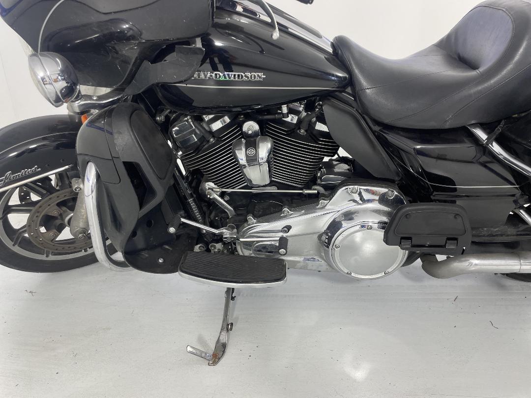 Photo '19' of Harley Davidson Touring 17 ULTRA LIMITED Photo '19' of Harley Davidson Touring 17 ULTRA LIMITED