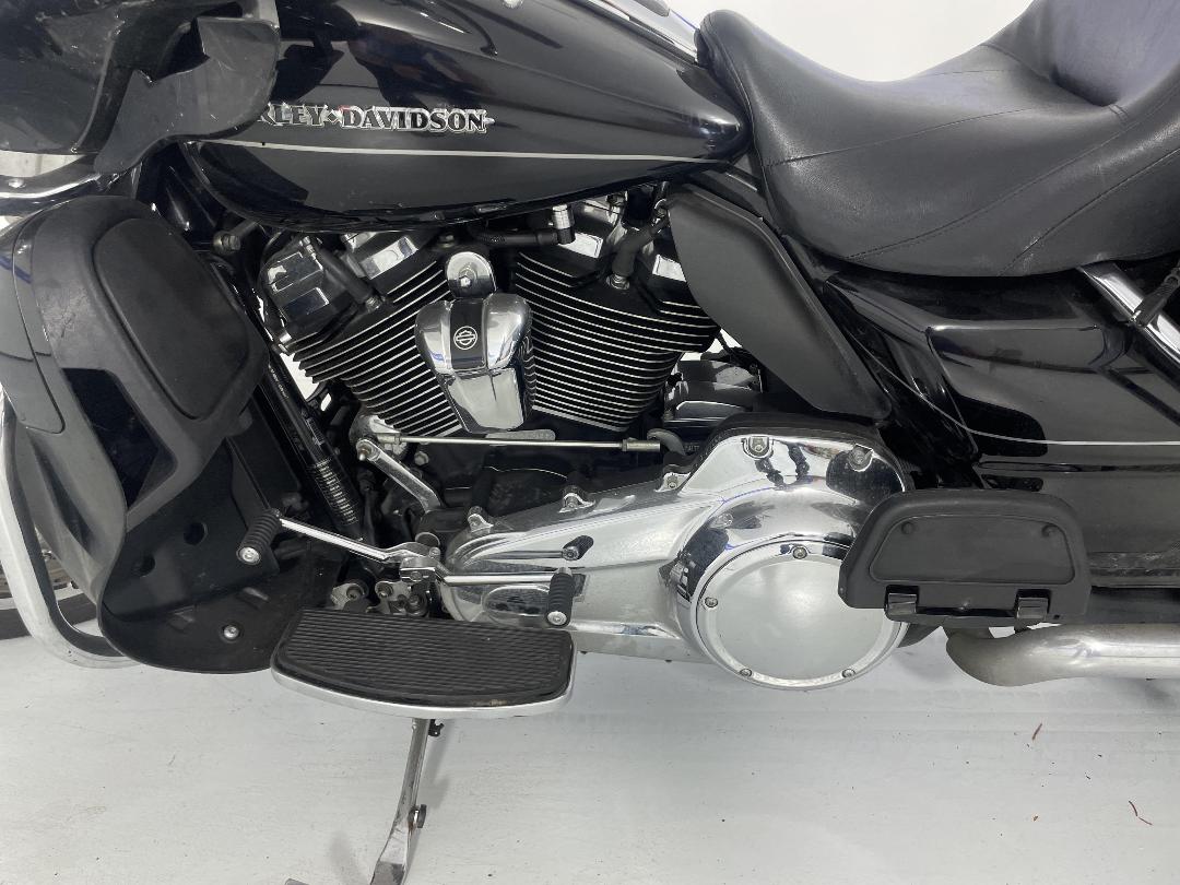 Photo '23' of Harley Davidson Touring 17 ULTRA LIMITED Photo '23' of Harley Davidson Touring 17 ULTRA LIMITED