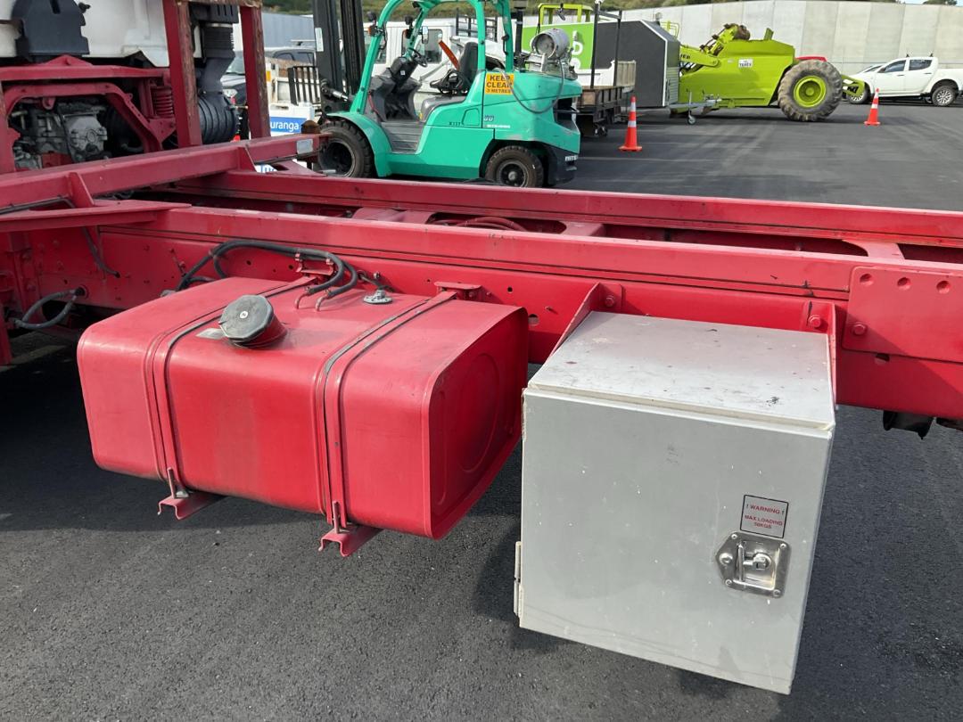 Photo '23' of Hino 500 FG8JPMH-RHN Skeletal Photo '23' of Hino 500 FG8JPMH-RHN Skeletal