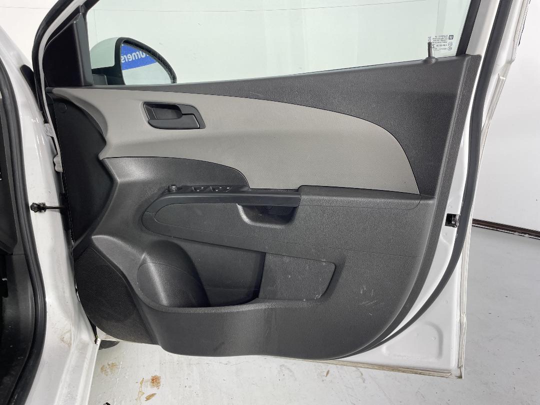 Photo '15' of Holden Barina Photo '15' of Holden Barina