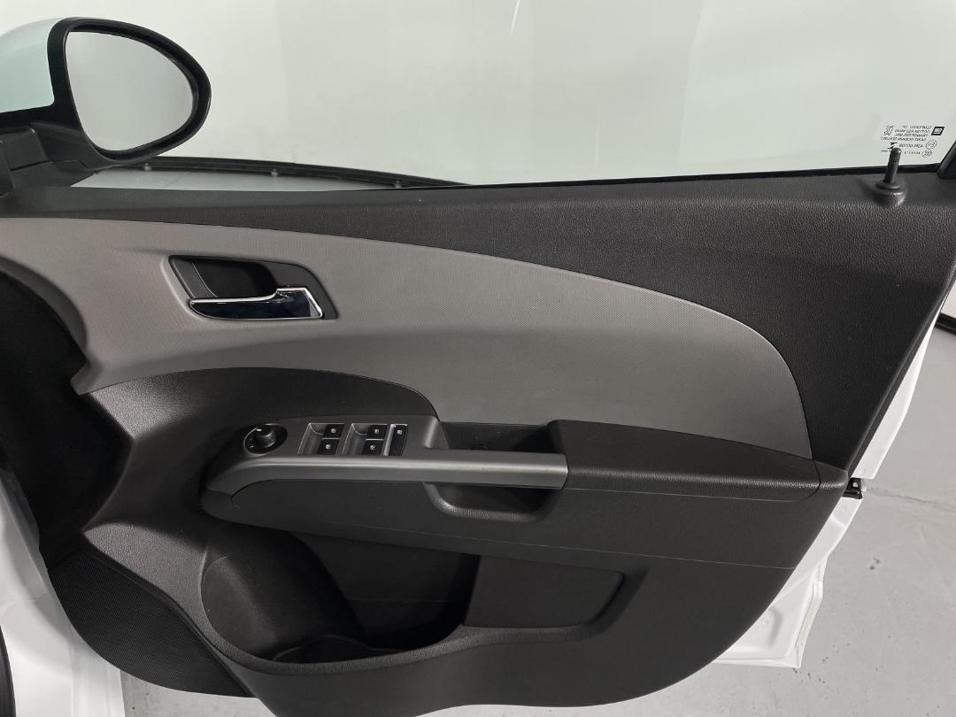 Photo '15' of Holden Barina