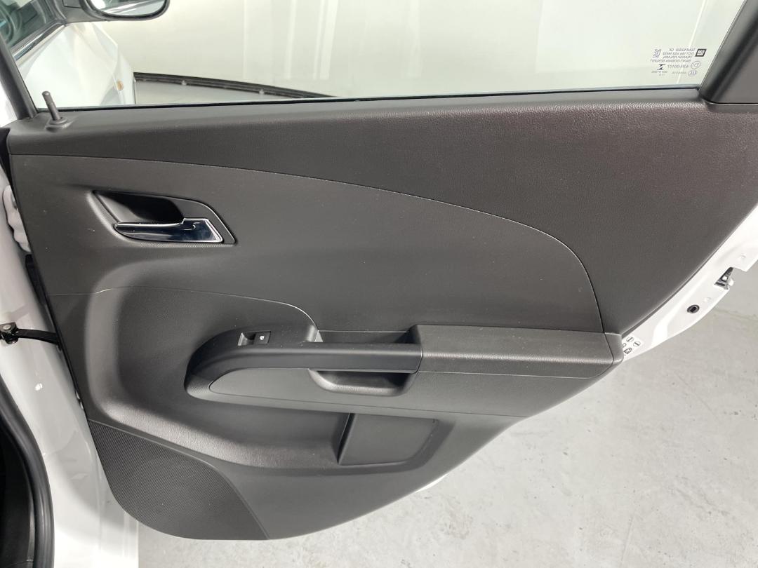 Photo '19' of Holden Barina