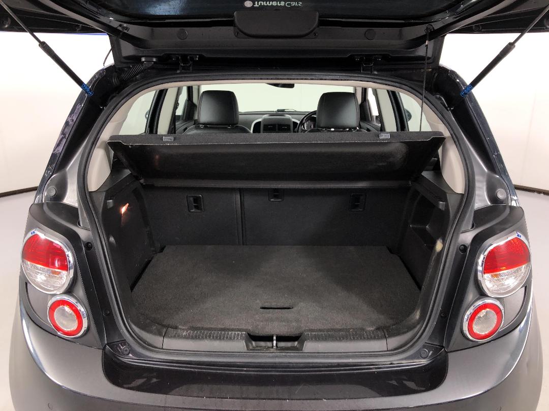 Photo '14' of Holden Barina