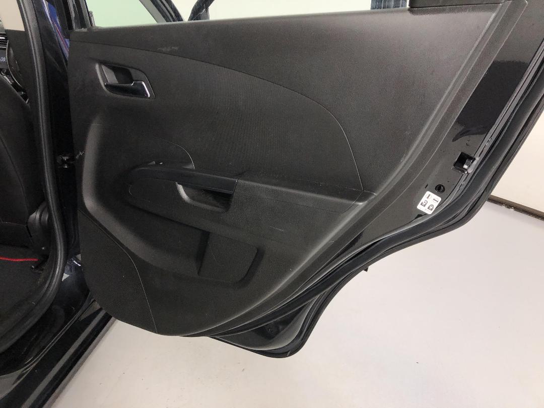 Photo '19' of Holden Barina