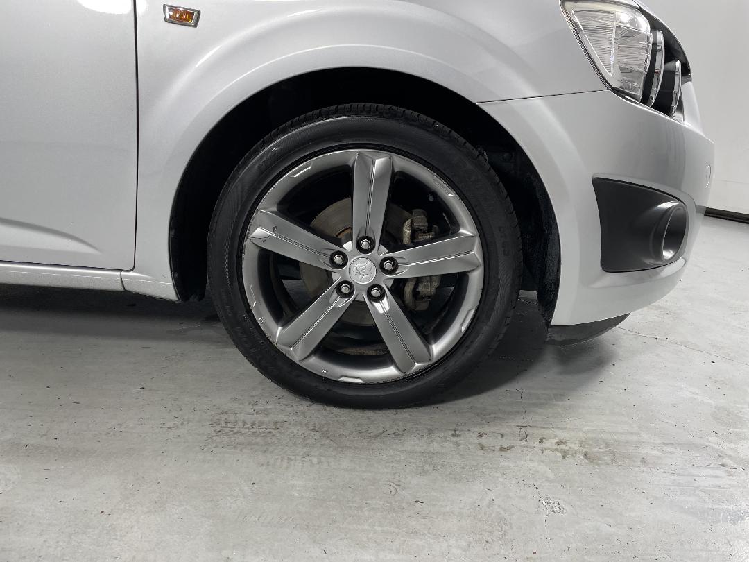 Photo '9' of Holden Barina