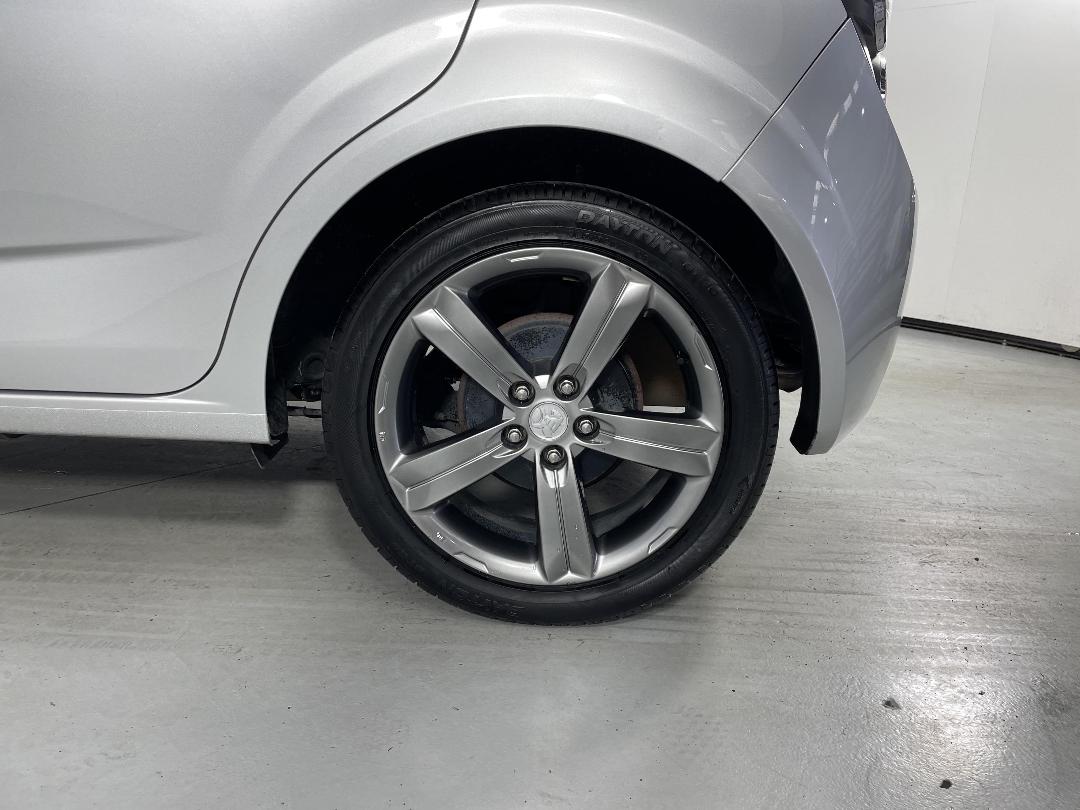 Photo '11' of Holden Barina