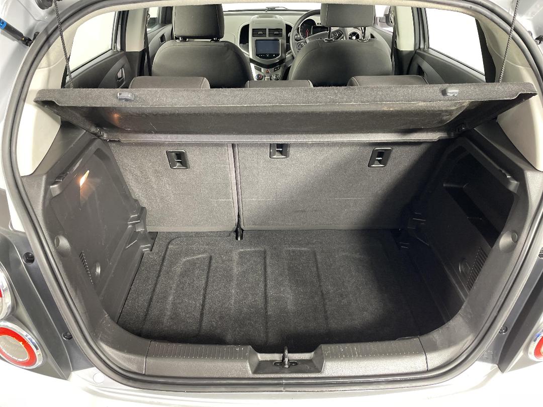 Photo '14' of Holden Barina