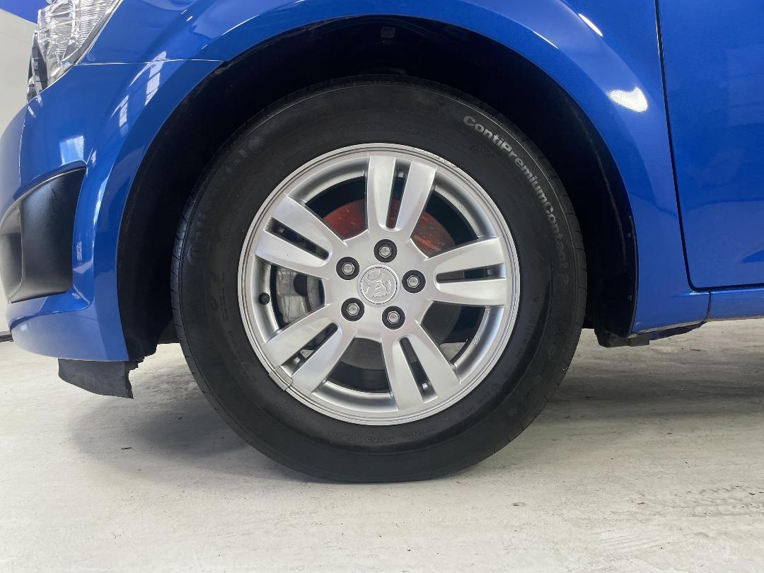 Photo '10' of Holden Barina