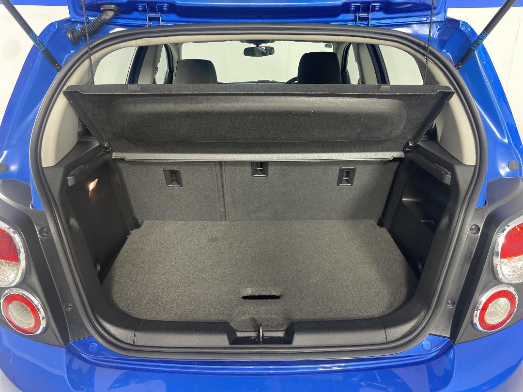 Photo '14' of Holden Barina