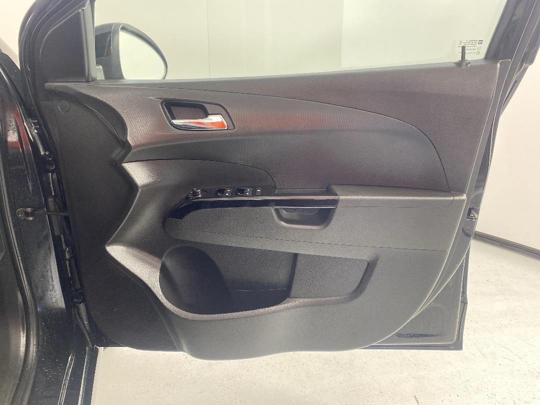 Photo '15' of Holden Barina