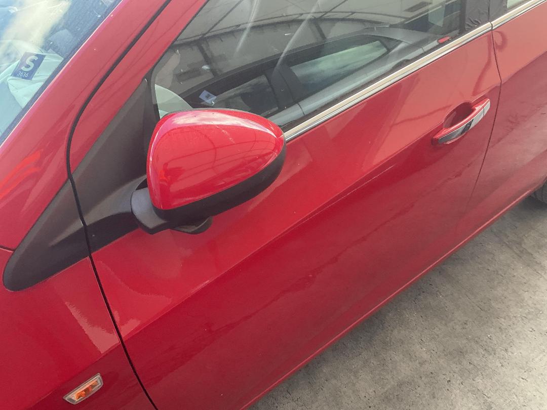 Photo '9' of Holden Barina CDX Photo '9' of Holden Barina CDX