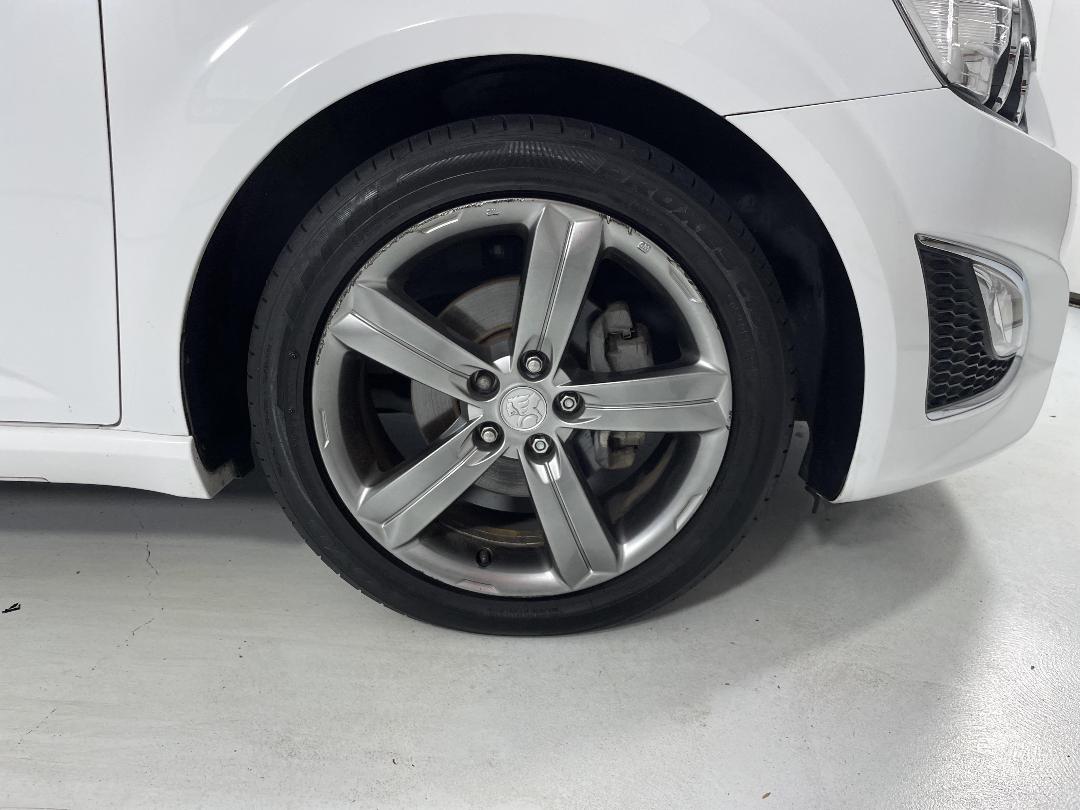 Photo '9' of Holden Barina Photo '9' of Holden Barina