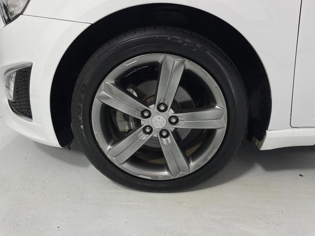 Photo '10' of Holden Barina Photo '10' of Holden Barina