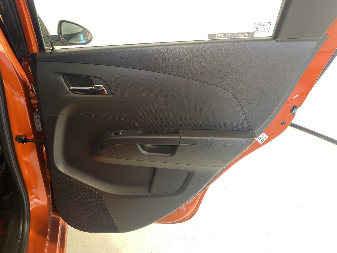 Photo '19' of Holden Barina