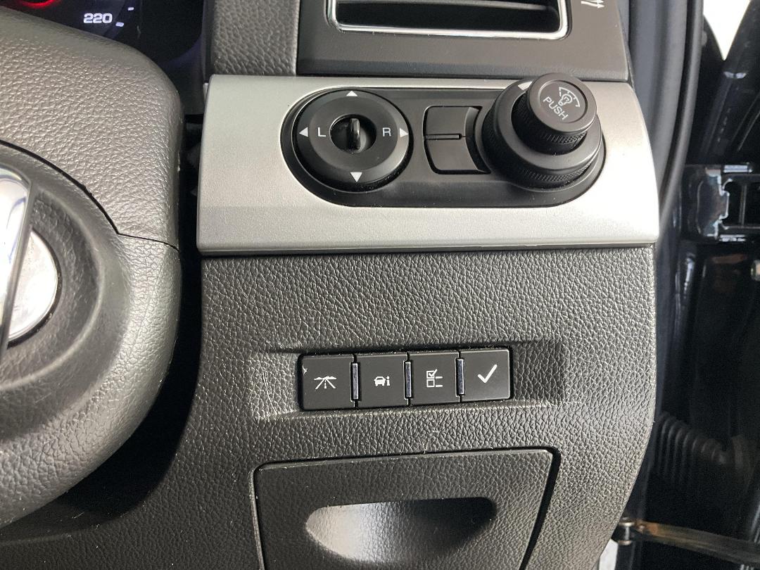 Photo '29' of Holden Captiva 7 Photo '29' of Holden Captiva 7