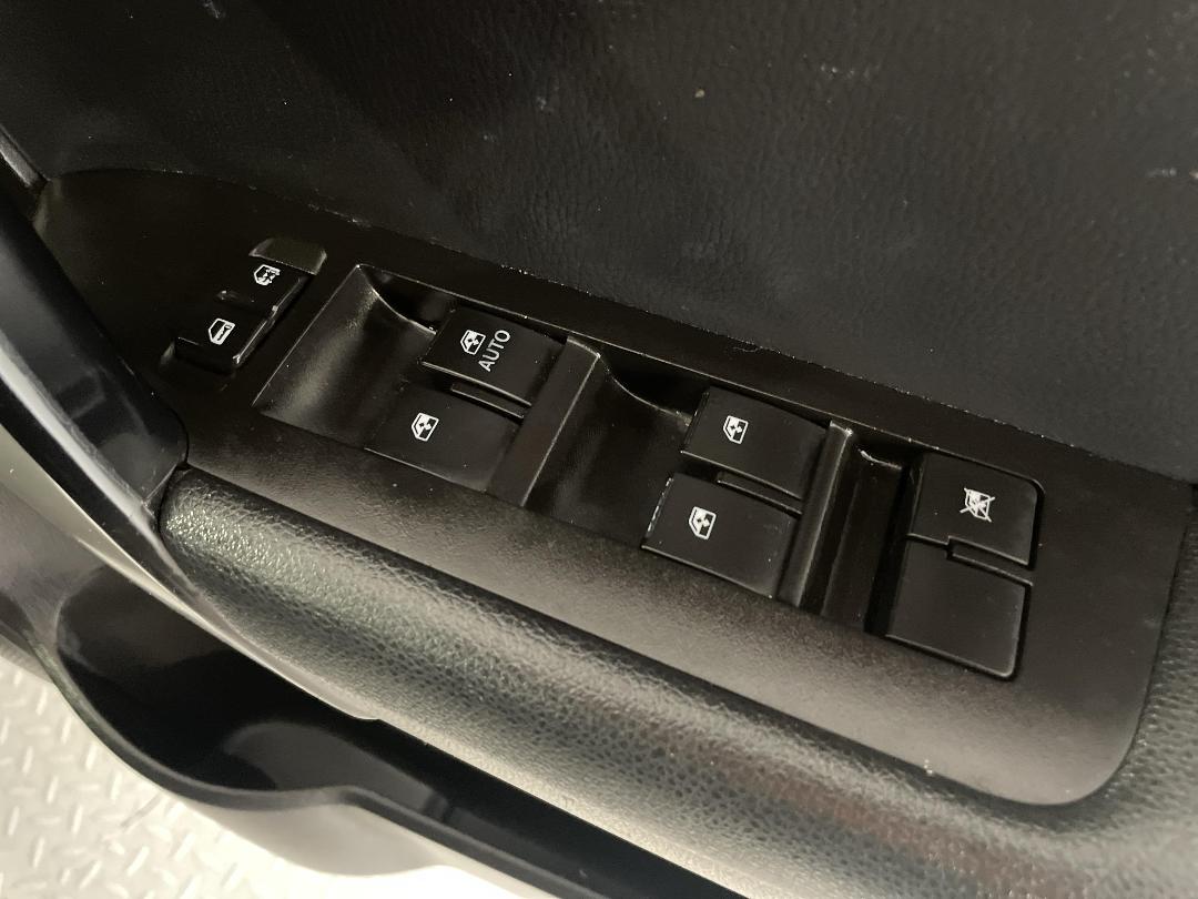 Photo '24' of Holden Captiva 7