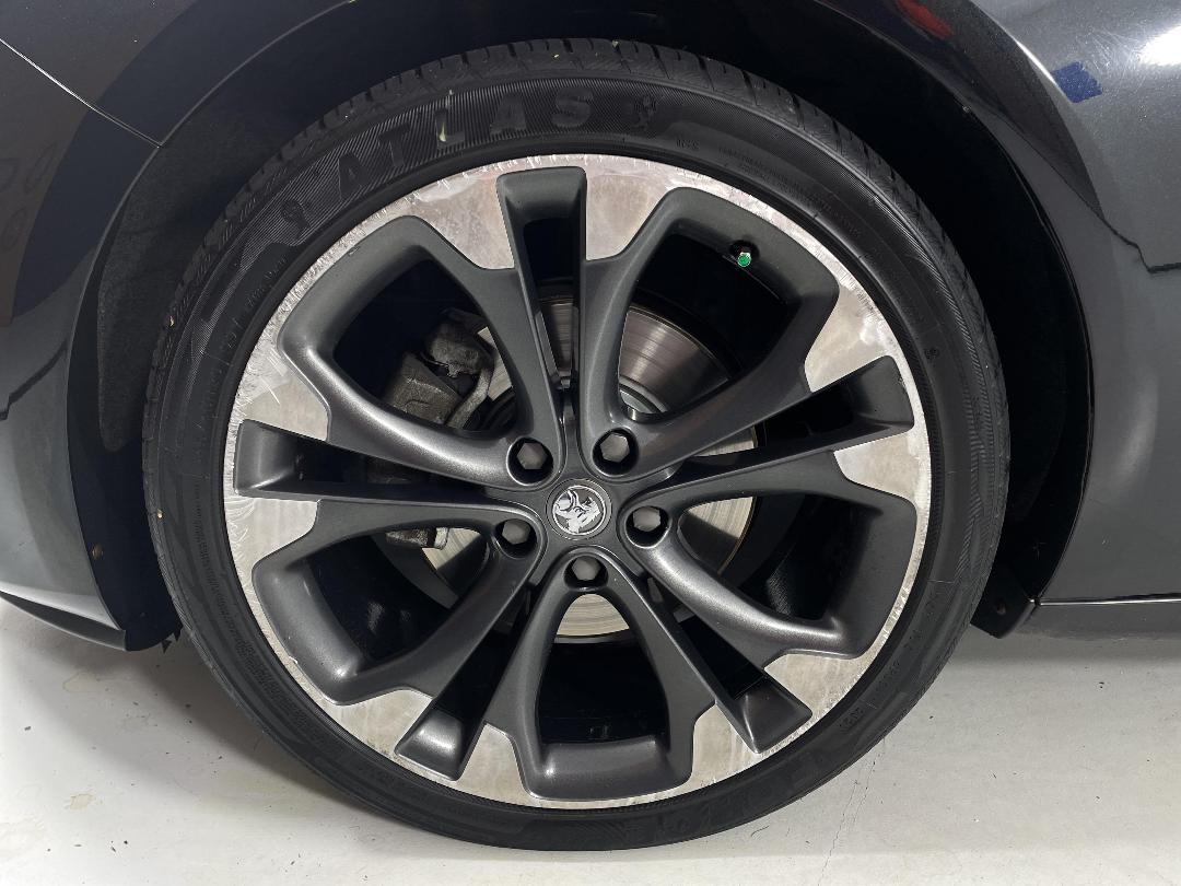 Photo '10' of Holden Cascada