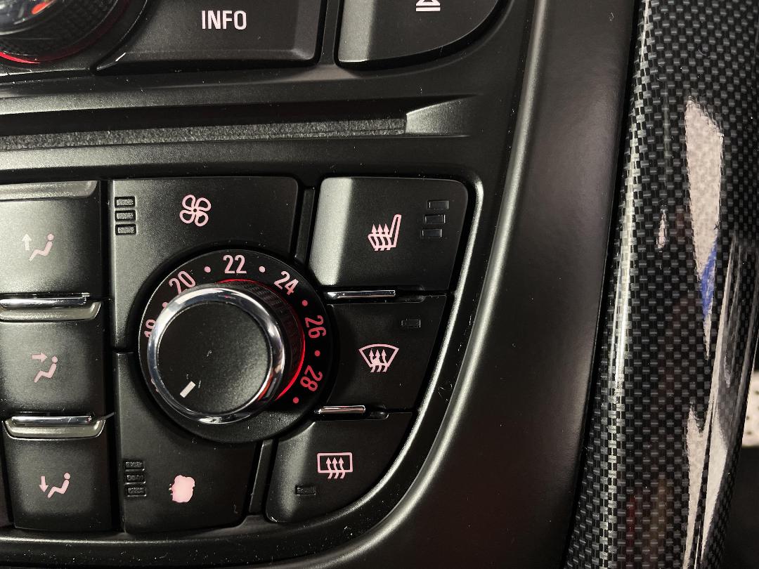 Photo '24' of Holden Cascada