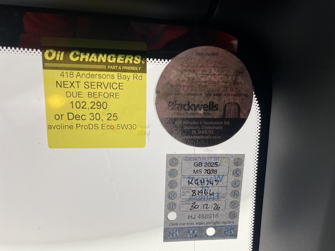 Photo '29' of Holden Cascada