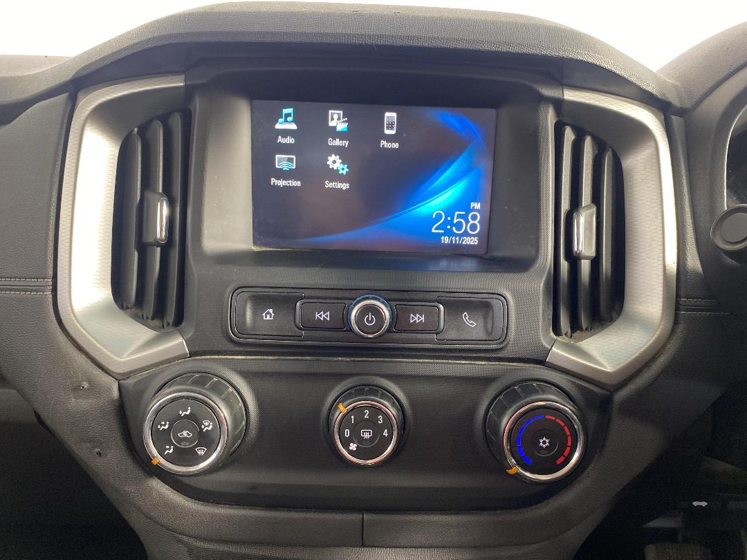 Photo '18' of Holden Colorado