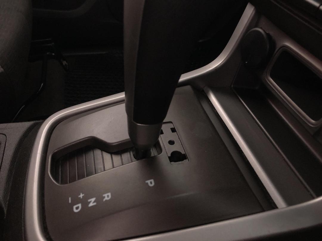 Photo '27' of Holden Colorado