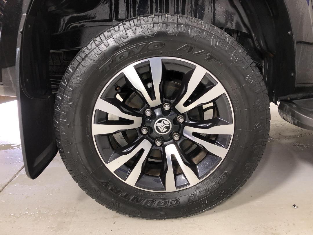 Photo '12' of Holden Colorado