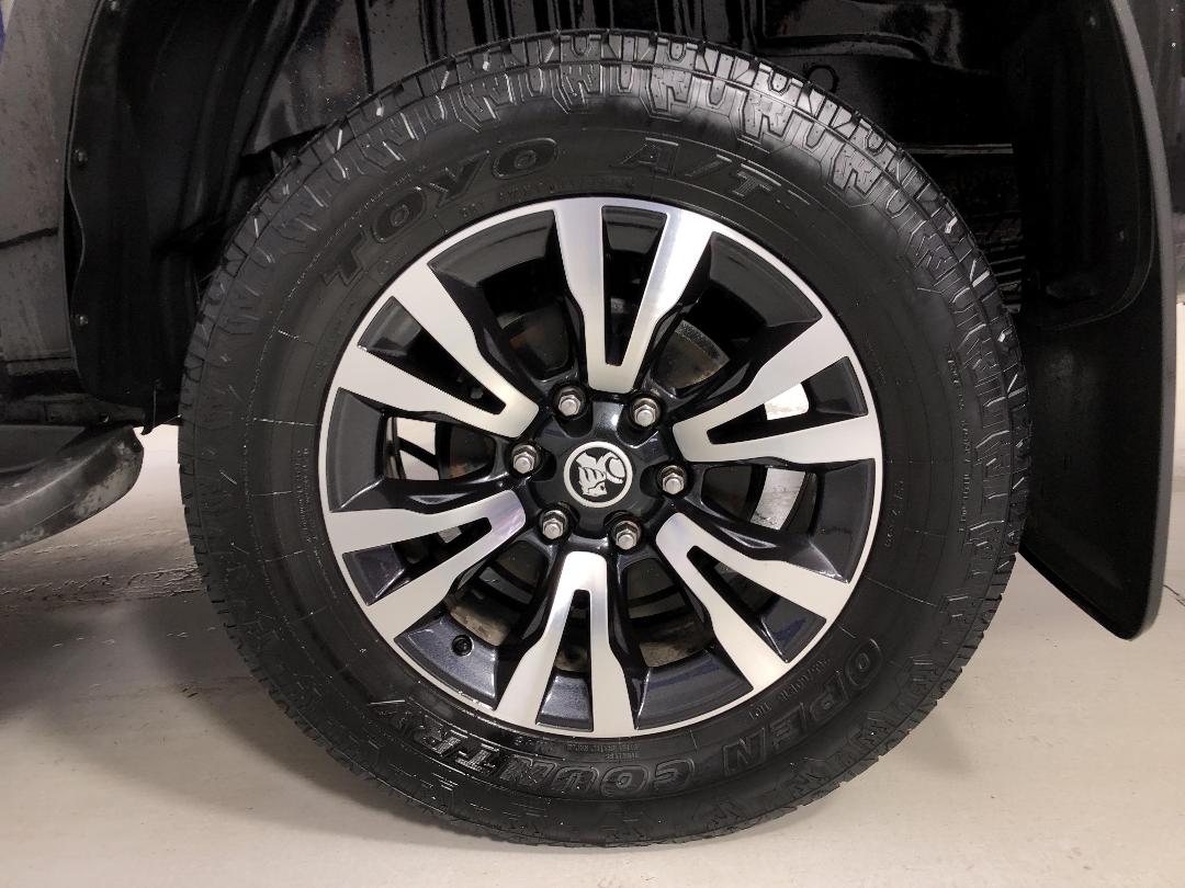 Photo '11' of Holden Colorado