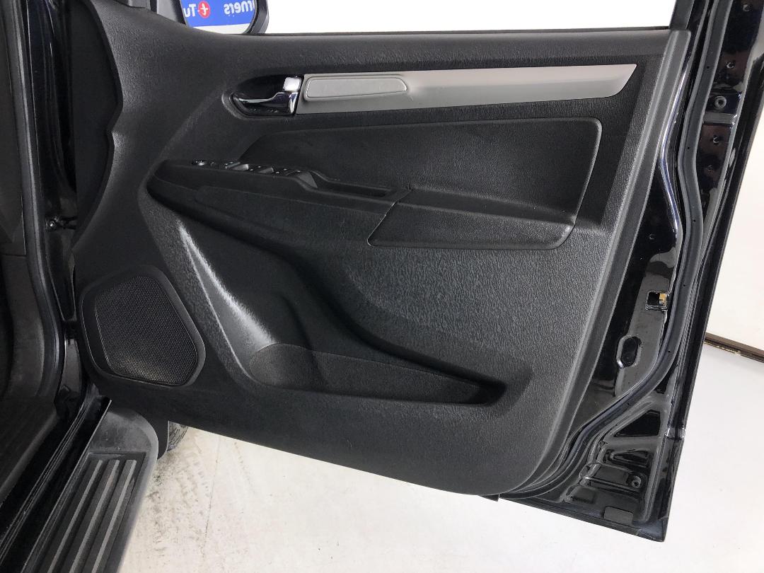 Photo '15' of Holden Colorado