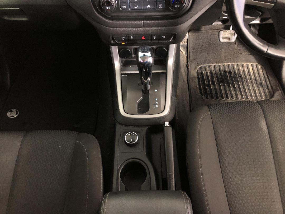 Photo '18' of Holden Colorado