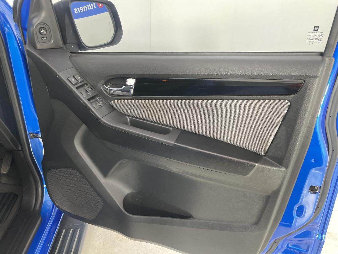 Photo '15' of Holden Colorado