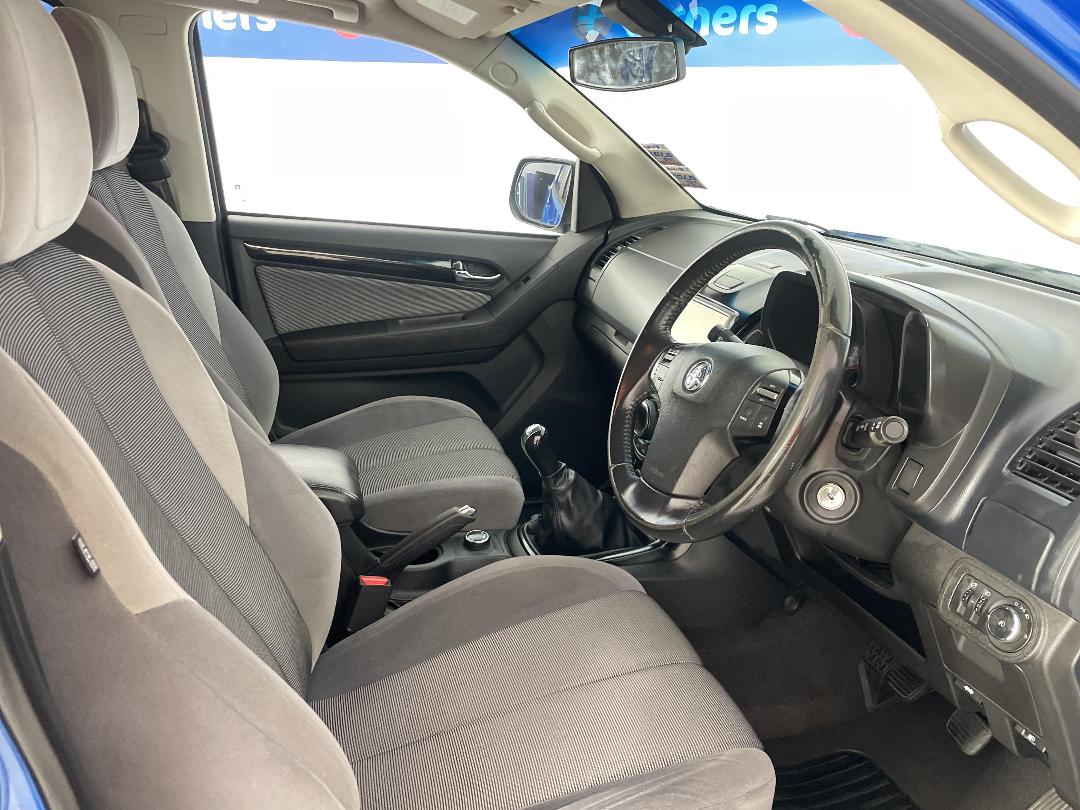 Photo '16' of Holden Colorado