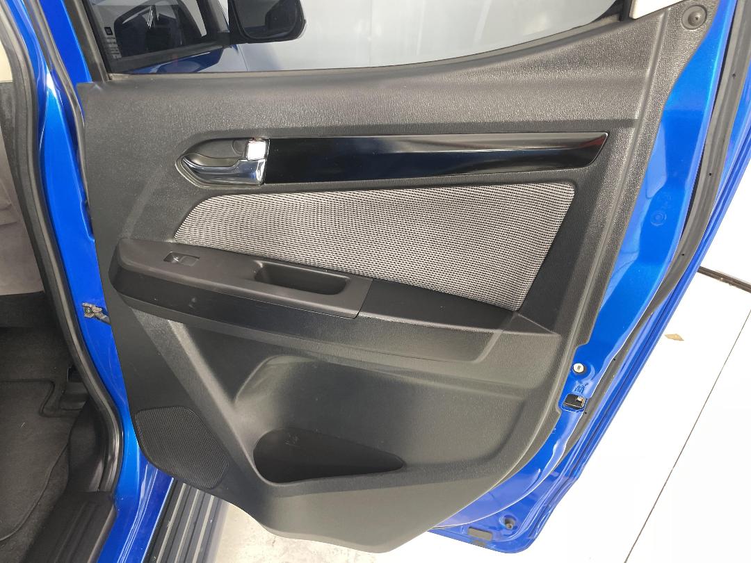 Photo '19' of Holden Colorado