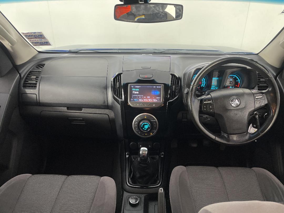 Photo '17' of Holden Colorado