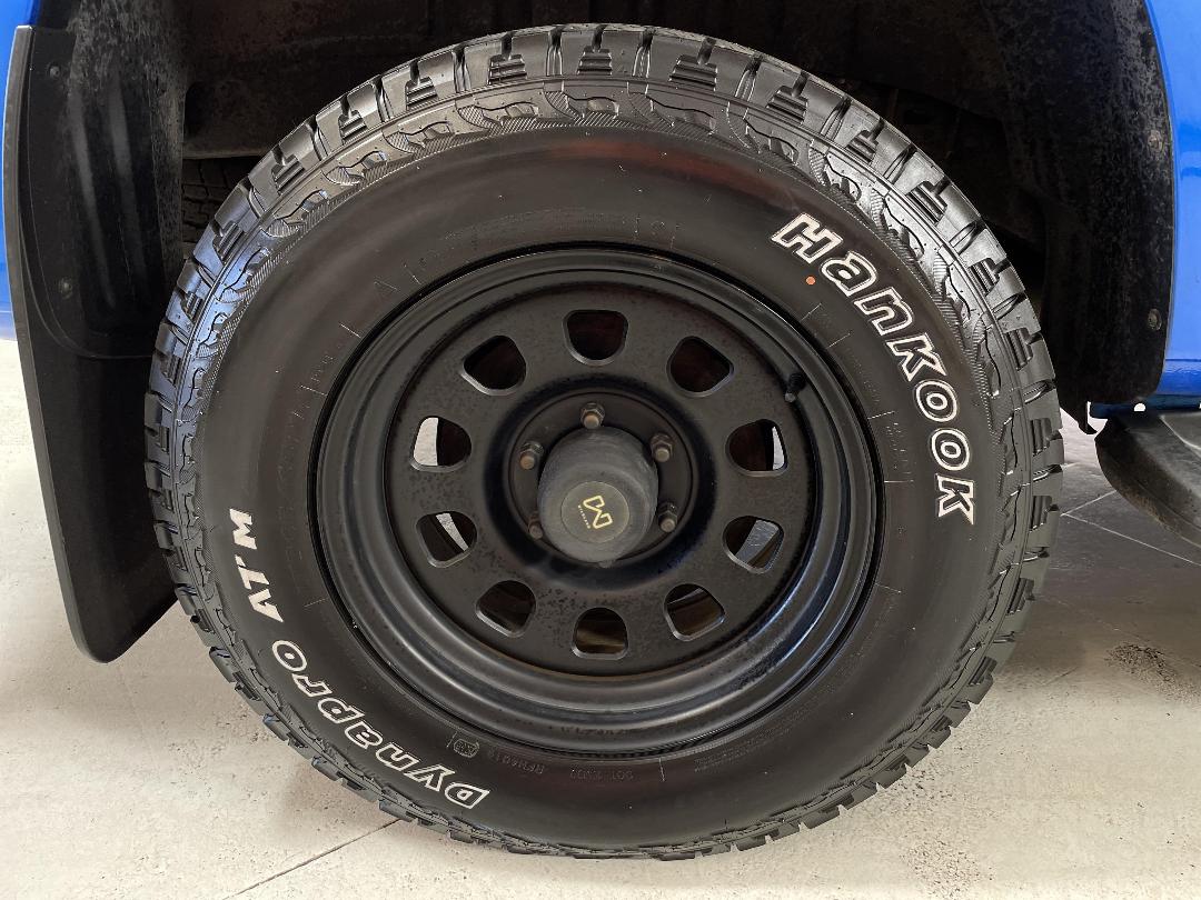 Photo '12' of Holden Colorado