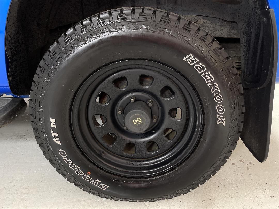 Photo '11' of Holden Colorado