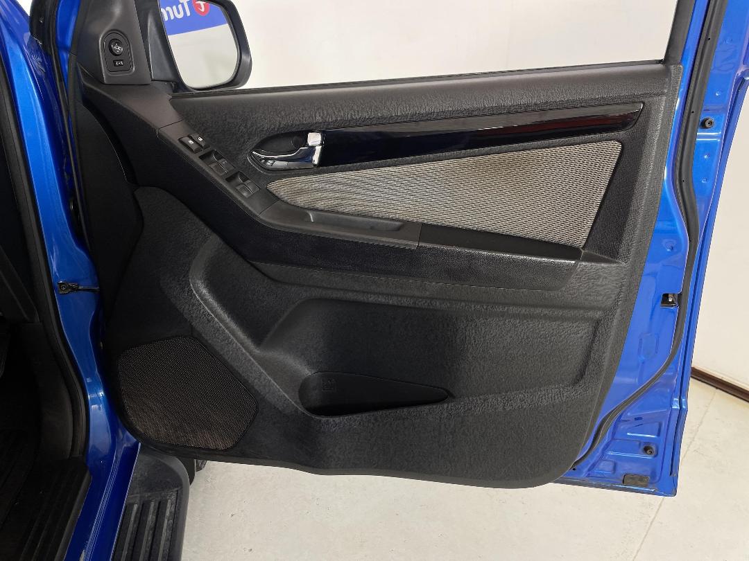 Photo '15' of Holden Colorado