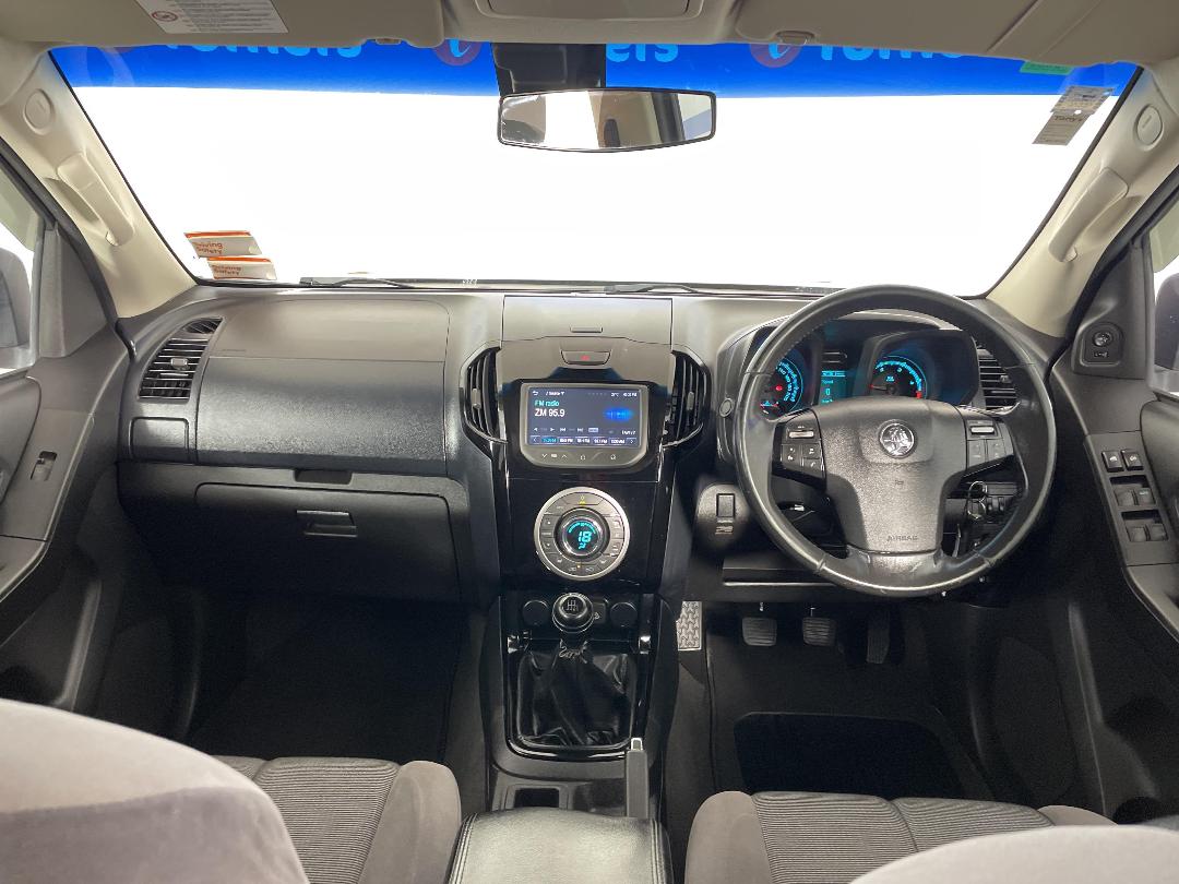 Photo '17' of Holden Colorado