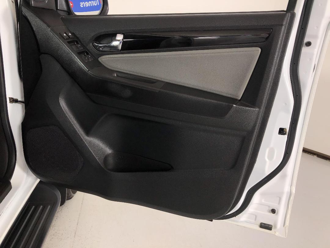 Photo '15' of Holden Colorado