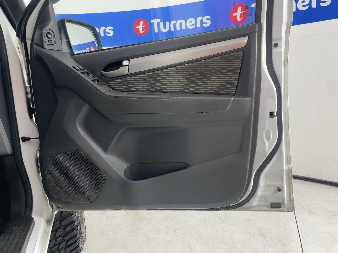 Photo '15' of Holden Colorado