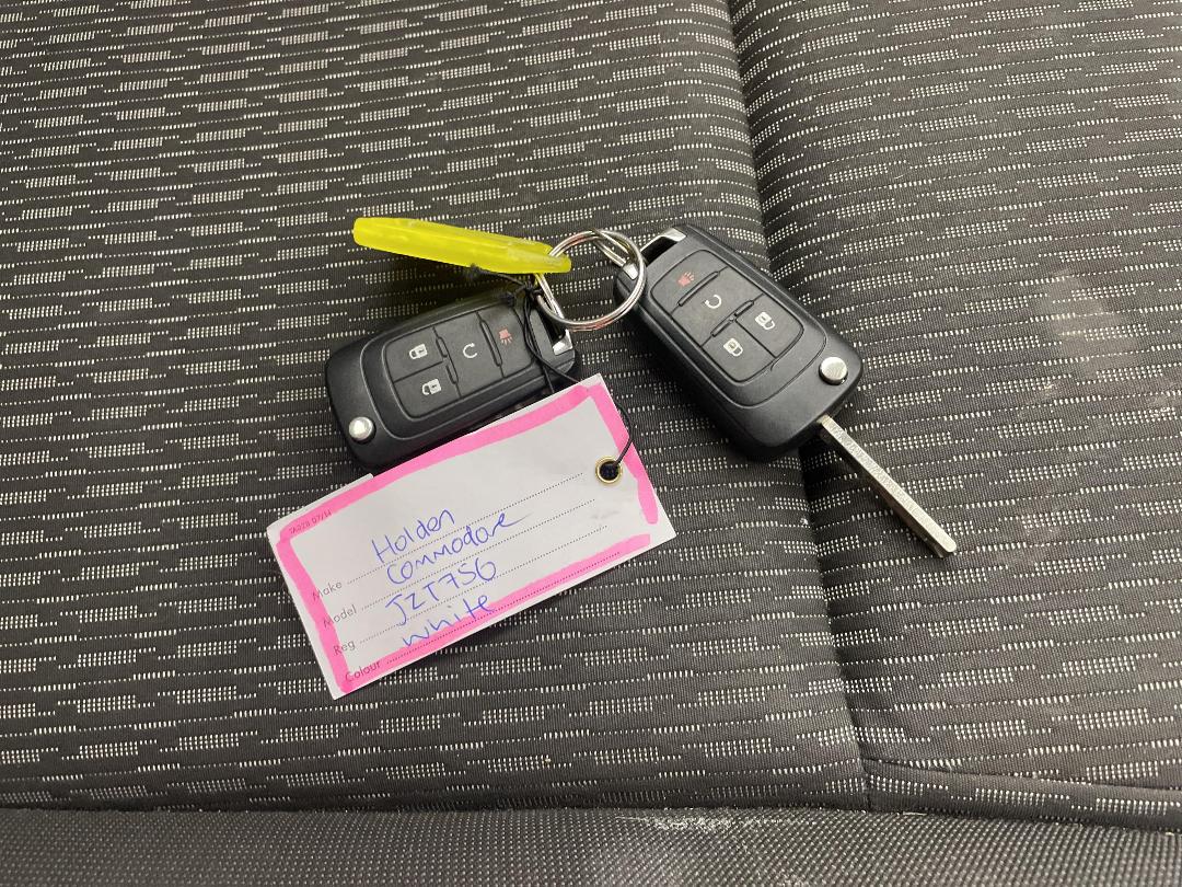 Photo '22' of Holden Commodore Photo '22' of Holden Commodore