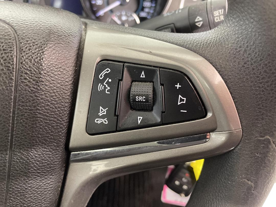 Photo '24' of Holden Commodore Photo '24' of Holden Commodore