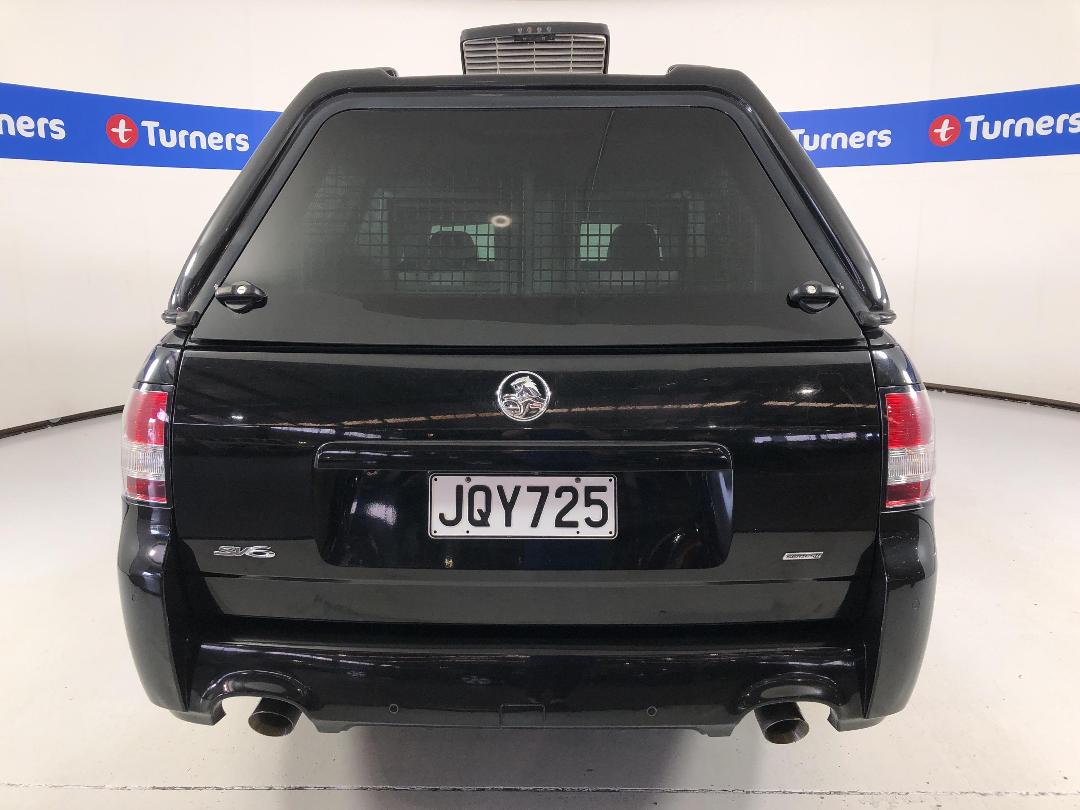 Photo '6' of Holden Commodore Photo '6' of Holden Commodore