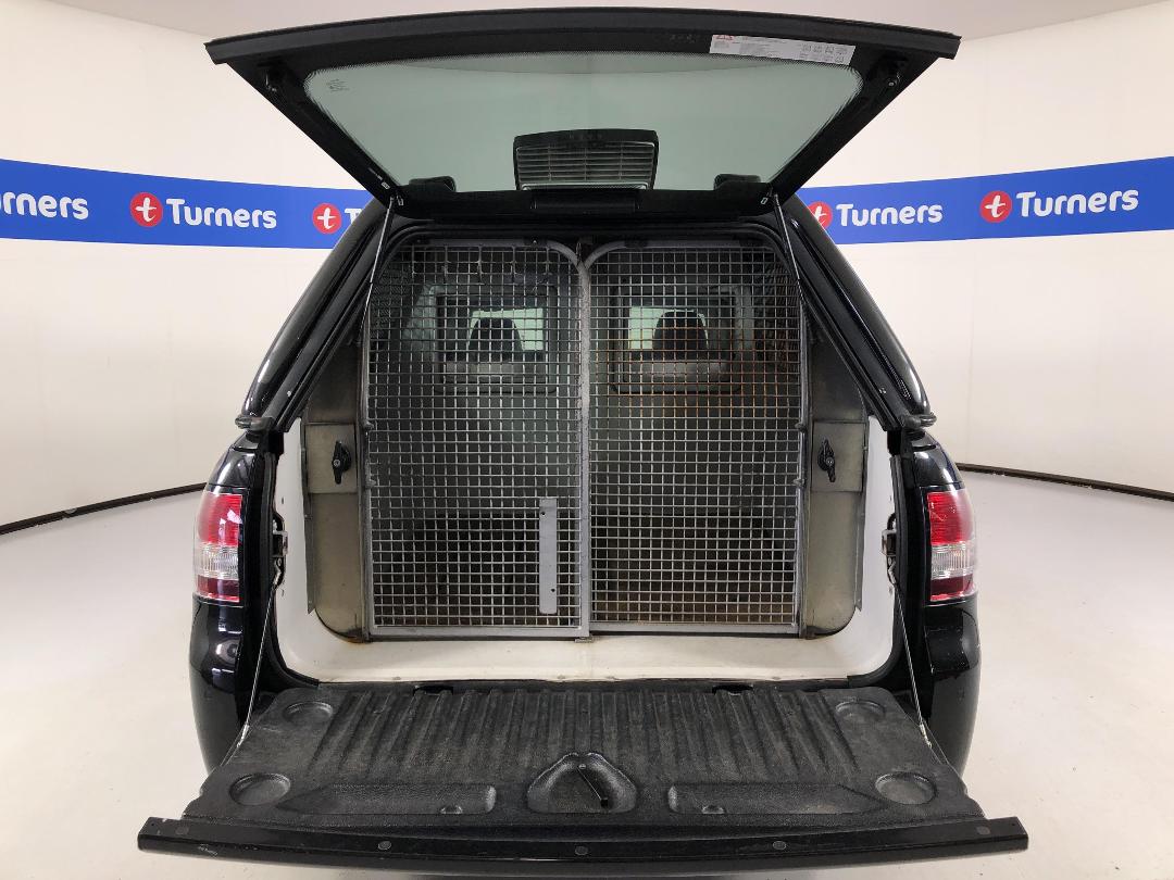 Photo '14' of Holden Commodore Photo '14' of Holden Commodore