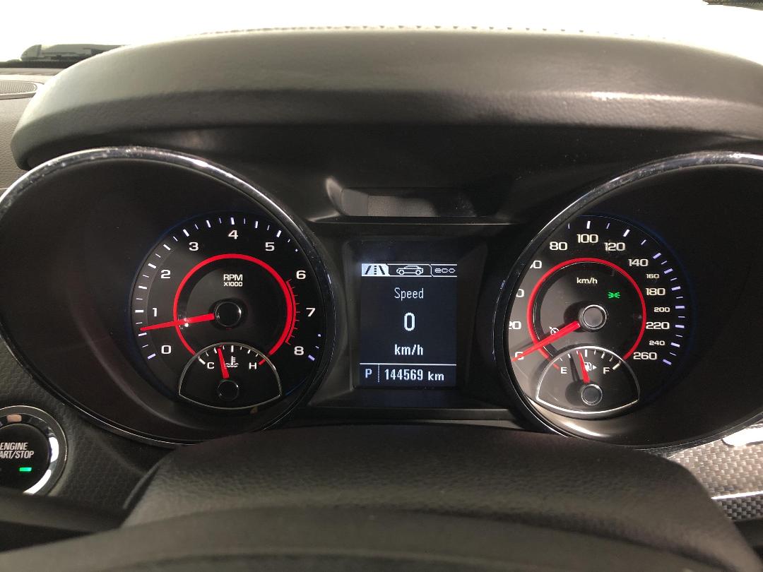 Photo '19' of Holden Commodore Photo '19' of Holden Commodore